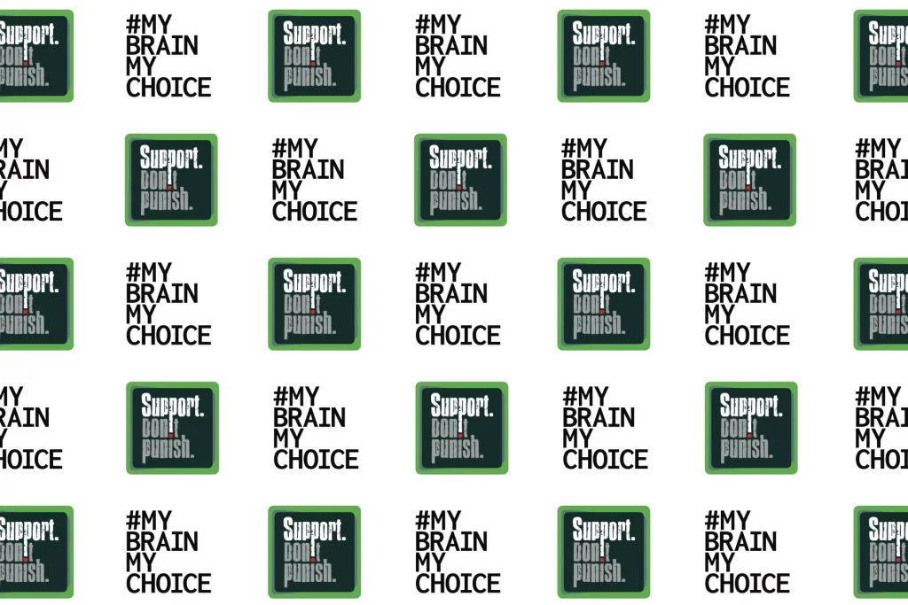 Graphik mit beiden Logos wiederholt im Raster: Support Dont Punish und My Brain My Choice
